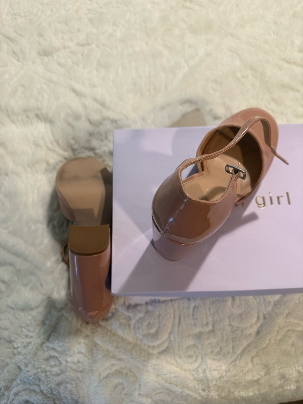 Steve Madden Pink Patent Mary Jane Block Heels - Picture 2 of 4